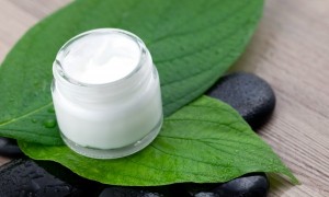 Herbal-Moisturizers1-300x180